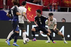 他似乎从容
